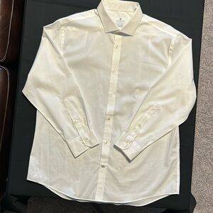 RYAN Seacrest Distinction Slim fit non-iron blue button down shirt